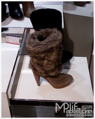 Nine west 皮草靴 RMB：1790