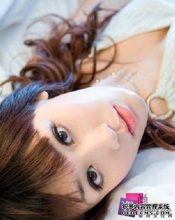 超简单！14个姐妹淘级的护肤秘诀