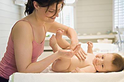 宝宝沐浴时警惕化学品的伤害