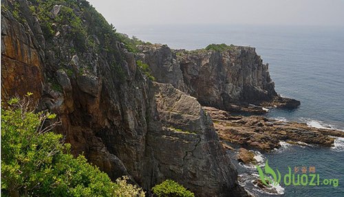 日本白滨海滩“裸风裸景”令人痴迷