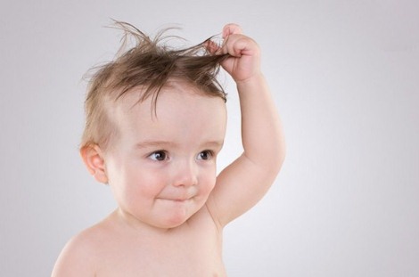 宝宝头发稀少是缺什么而导致的呢？宝宝头发稀少吃什么好