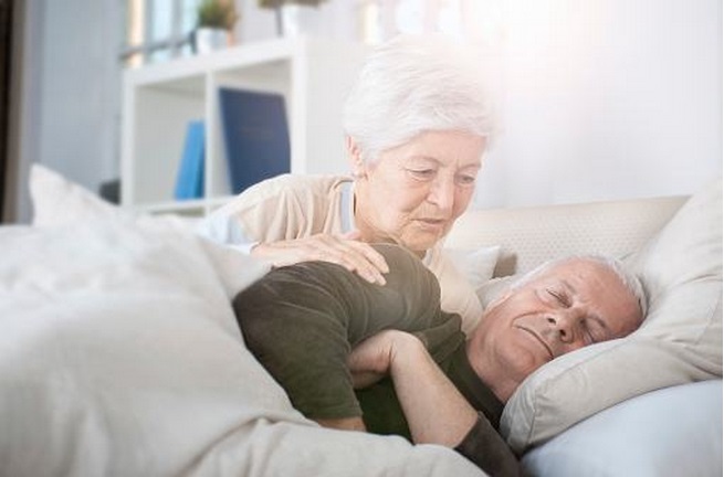 怎么提高老年人睡眠 睡前做好这五件事