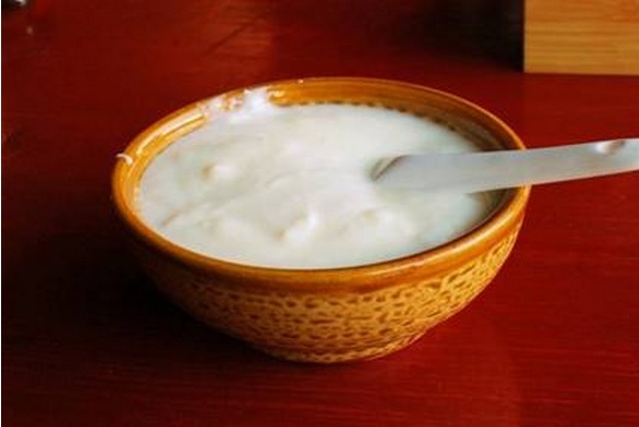 过期的酸奶怎么处理 说说过期酸奶的神奇作用