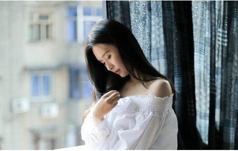 网红阿冷签约斗鱼 曾经的陌陌一姐年收两千万