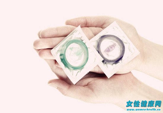 使用避孕套过敏了该怎么办 男女使用避孕套的注意事项